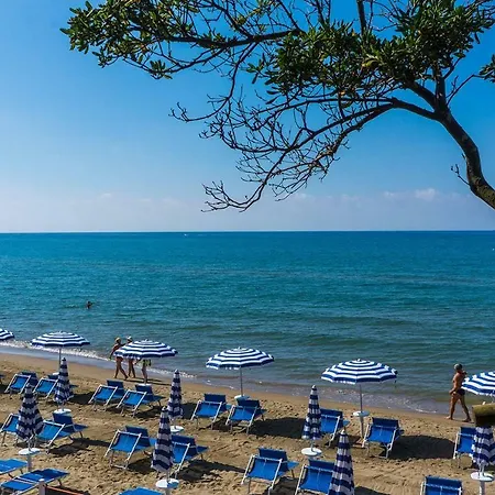La Rosa Blu Lido Di Fondi